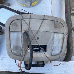 1999 Cadillac DeVille Dome Light