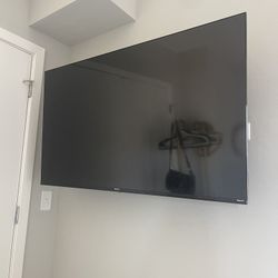 50 Inch Hisense TV Roku