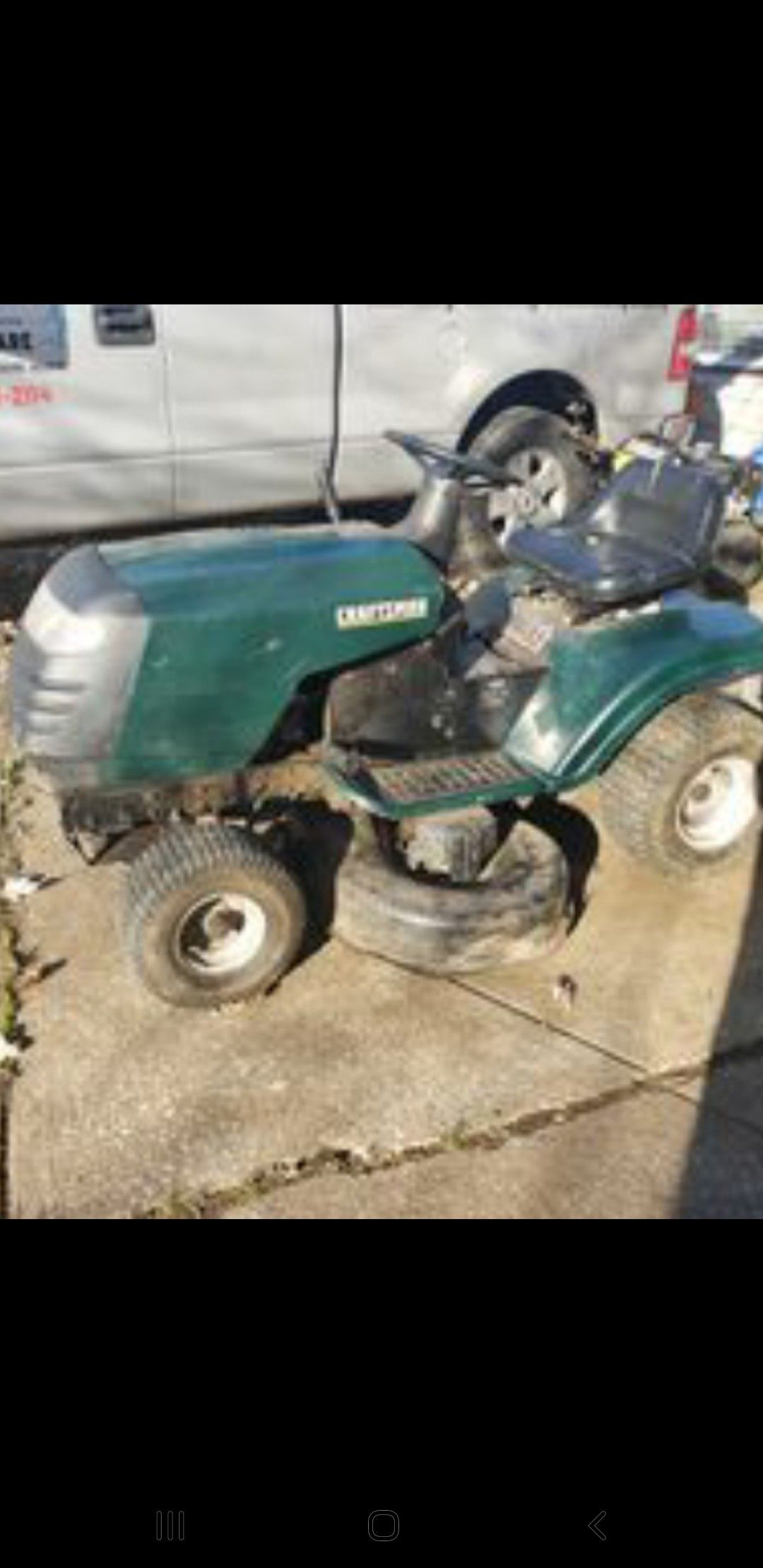 Craftsman riding mower w/ Bagger works and ready to use