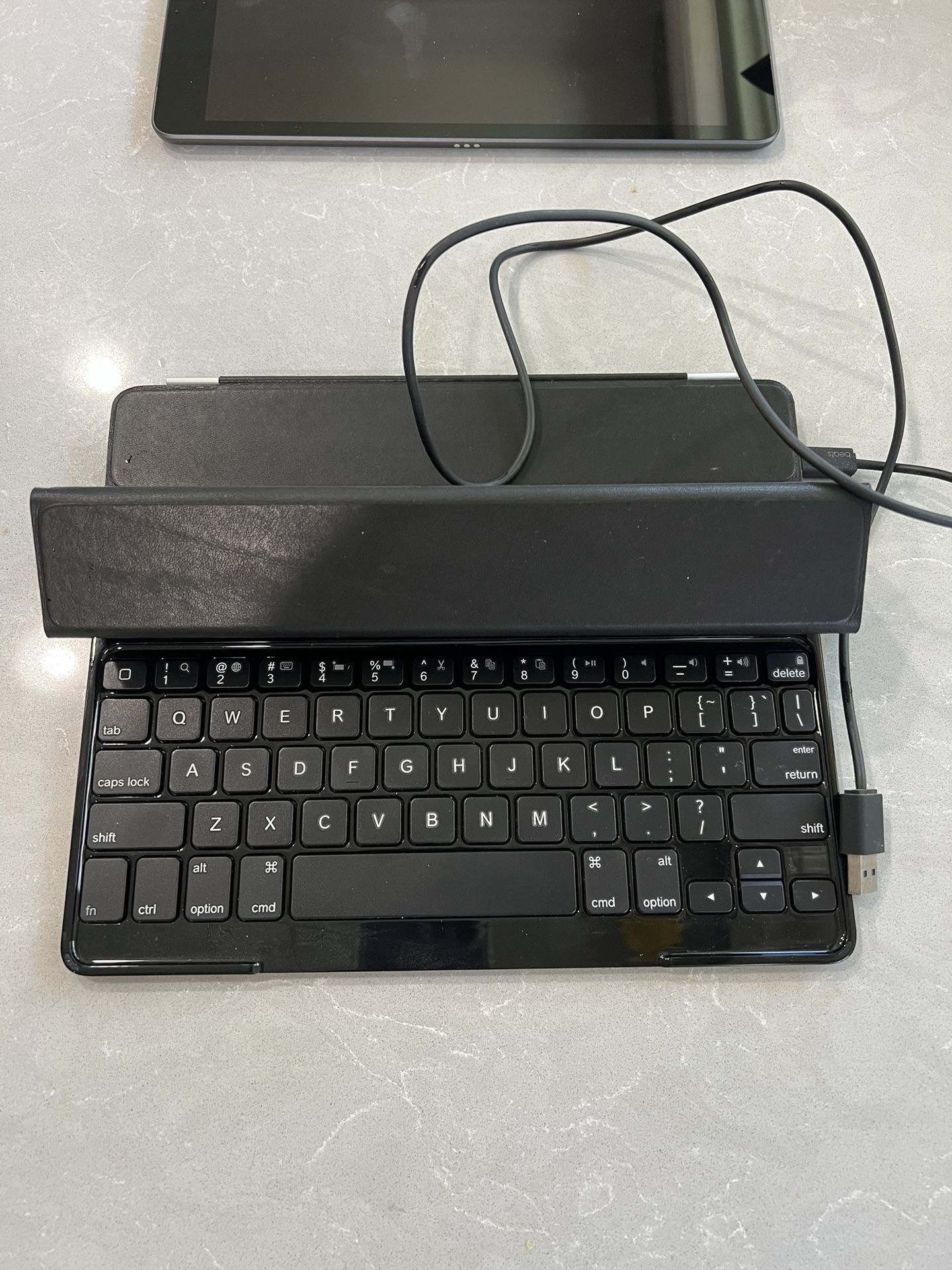 LOGITECH IPAD KEYWORD BLUETOOTH