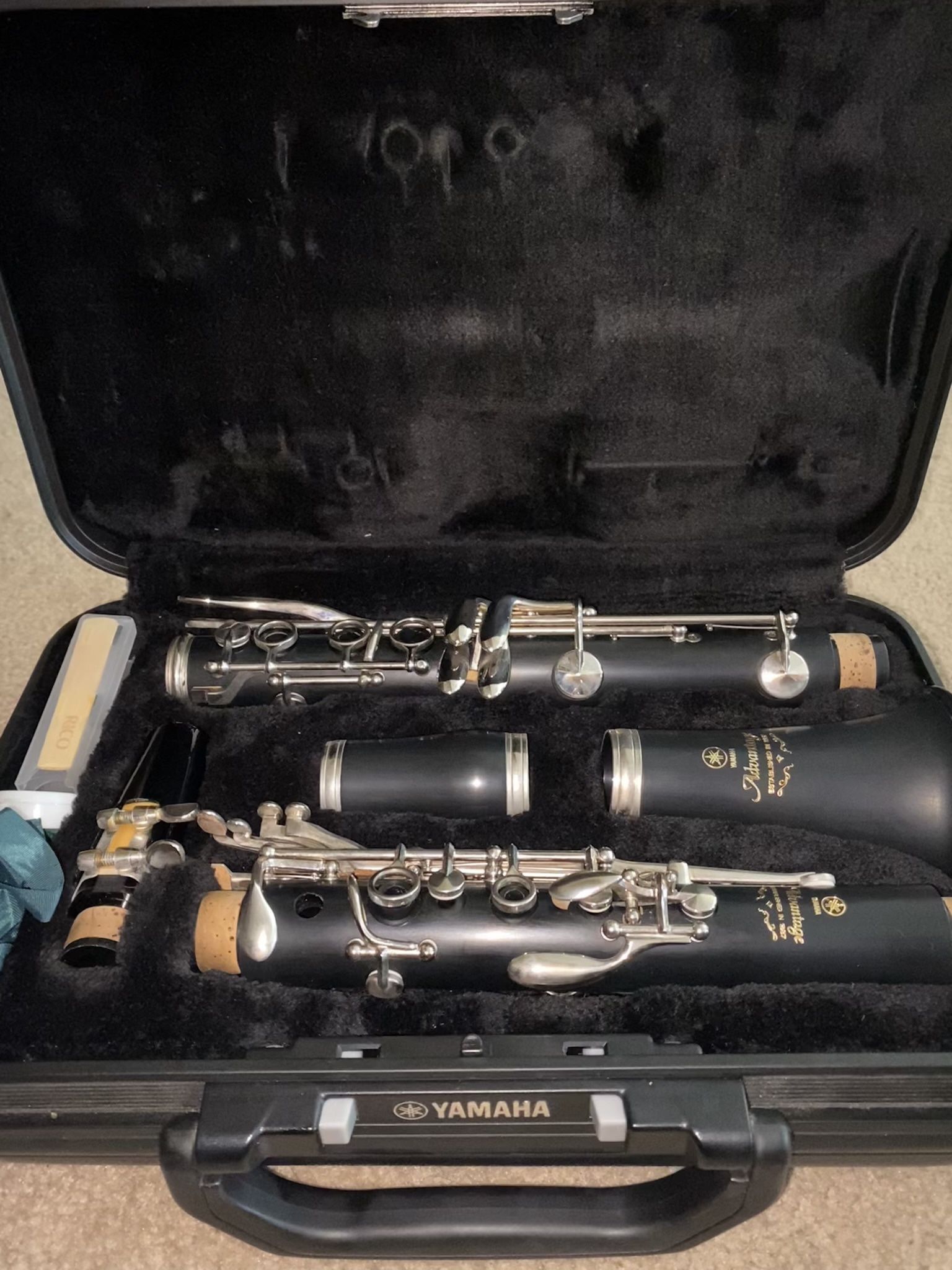 Yamaha Model Clarinet With Case 