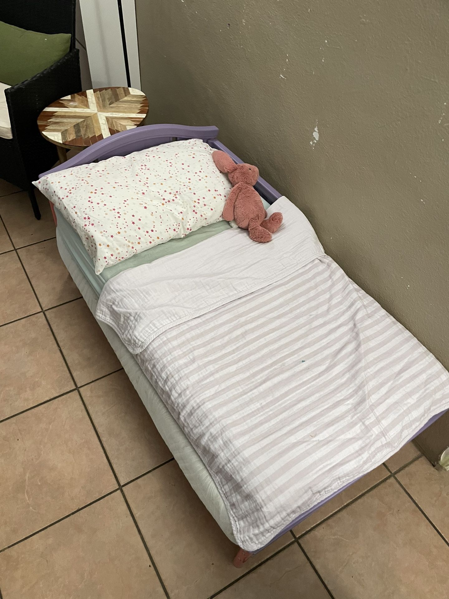 Toddler Bed Girl With Matress 