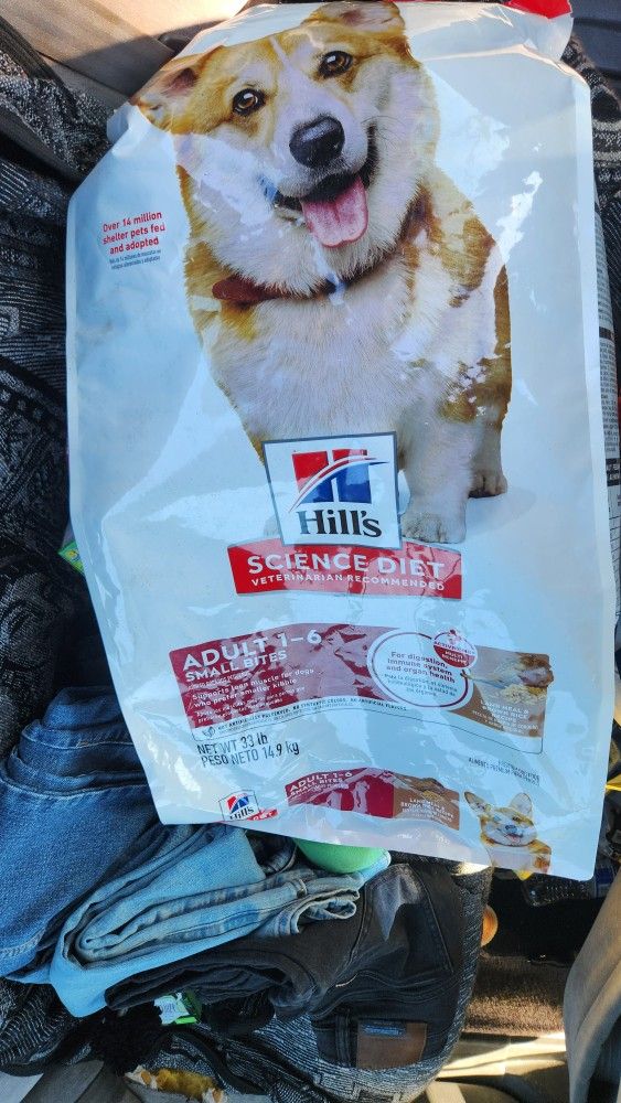 Hills Science Adult 1-6 Small Bites (NEW) 33lb