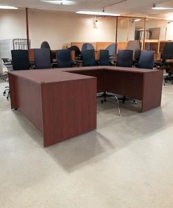 60"W x 96"D U-Shaped Desks – New In Box – From $500 📦 Florida