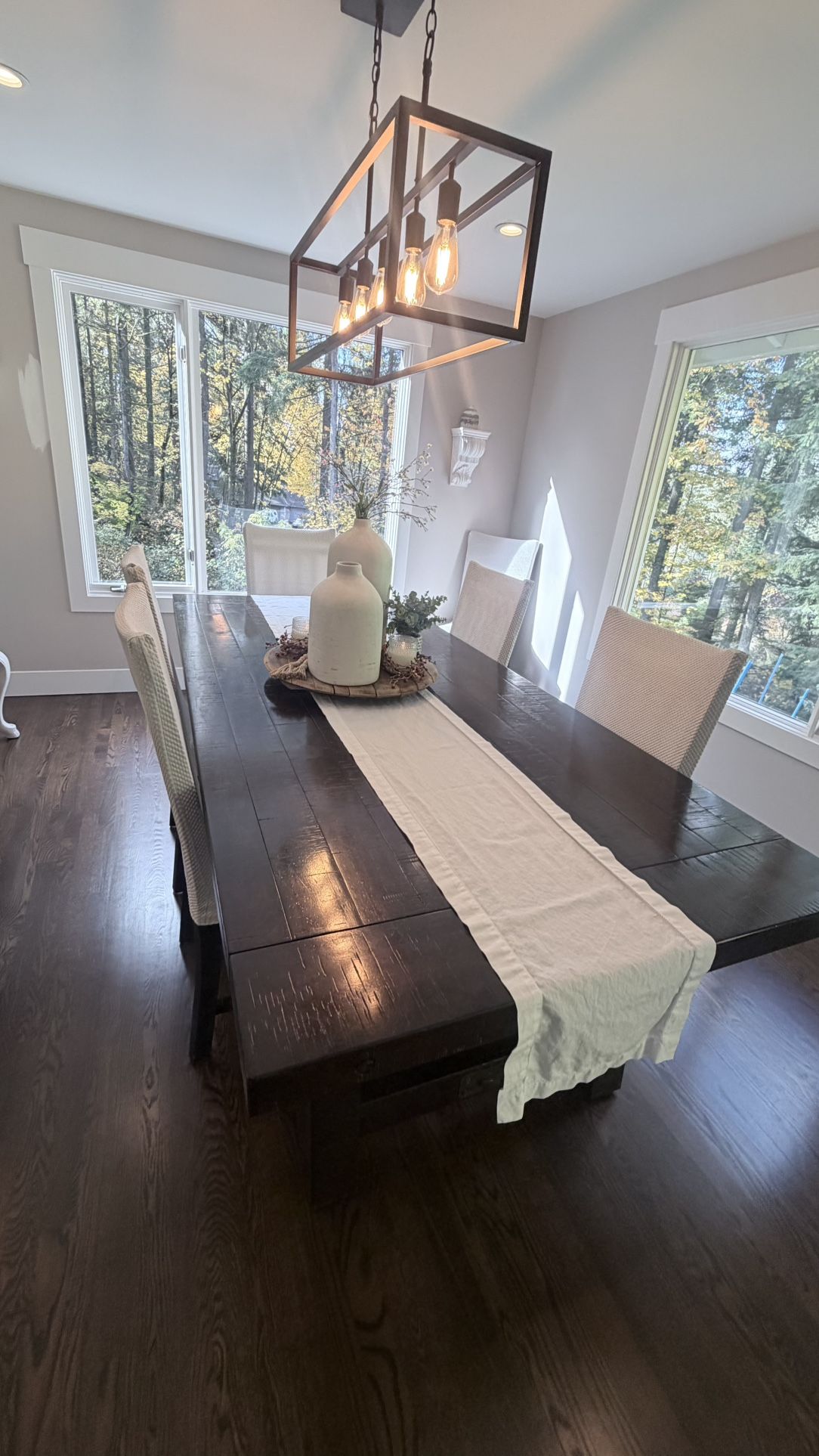 Dining Room Wood Table and chairs 