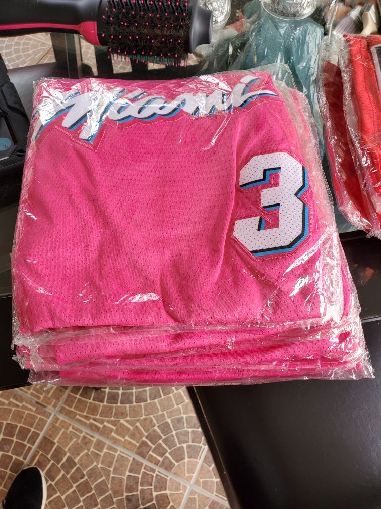 Jerseys stiches different teams