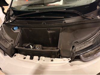 BMW i3 front frunk side mesh covers