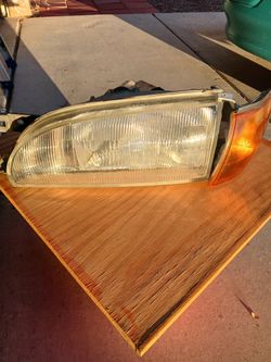 1995 Subaru Impreza left side headlight assembly