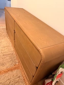 Curved dresser