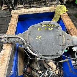 18-20 Ford F150 3.5L OEM Rear Axle L9 Ring Gear 9.75 Ratio 3.55 Max Duty Tow Package 46K Miles