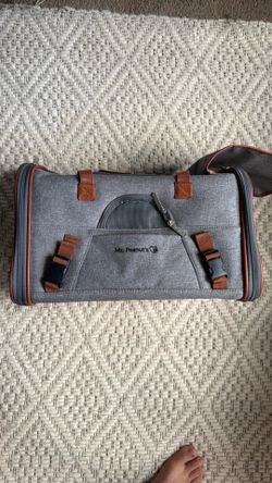 Pet carrier