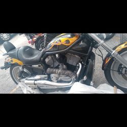 2005 Harley Davidson V-Rod 7000 MI Don't Think You Could Beat The Miles Or The Price Possible Finance Trades Okay PompanoPatstheoriginal.com