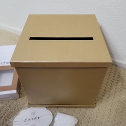 Hayley Cherie - Gold Gift Box