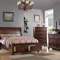 4 Pc Queen Bedroom Set