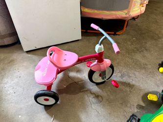 Radio Flyer Pink Classic Tricycle – Excellent Condition