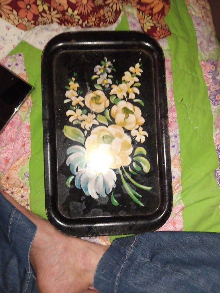 Vintage TOLE PAINTED METAL TRAYS