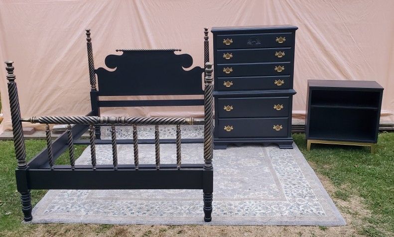 Solid Wood Bedroom Set with Full Size 4 Post Bed, Dresser and Night Stand! REDUCED