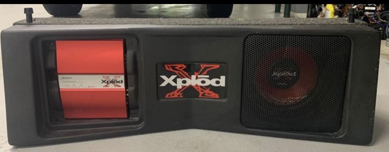 Sony 10 Inch Sub In Box With Matching Amp