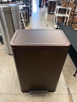 SONGMICS 13 Gallon (50 L) Flute Trash Can Stainless Steel w/ Pedal - Bronze