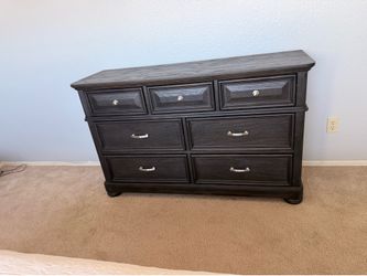 7 Drawer Dresser