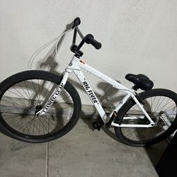 Big Flyer 29” ( No Trades )