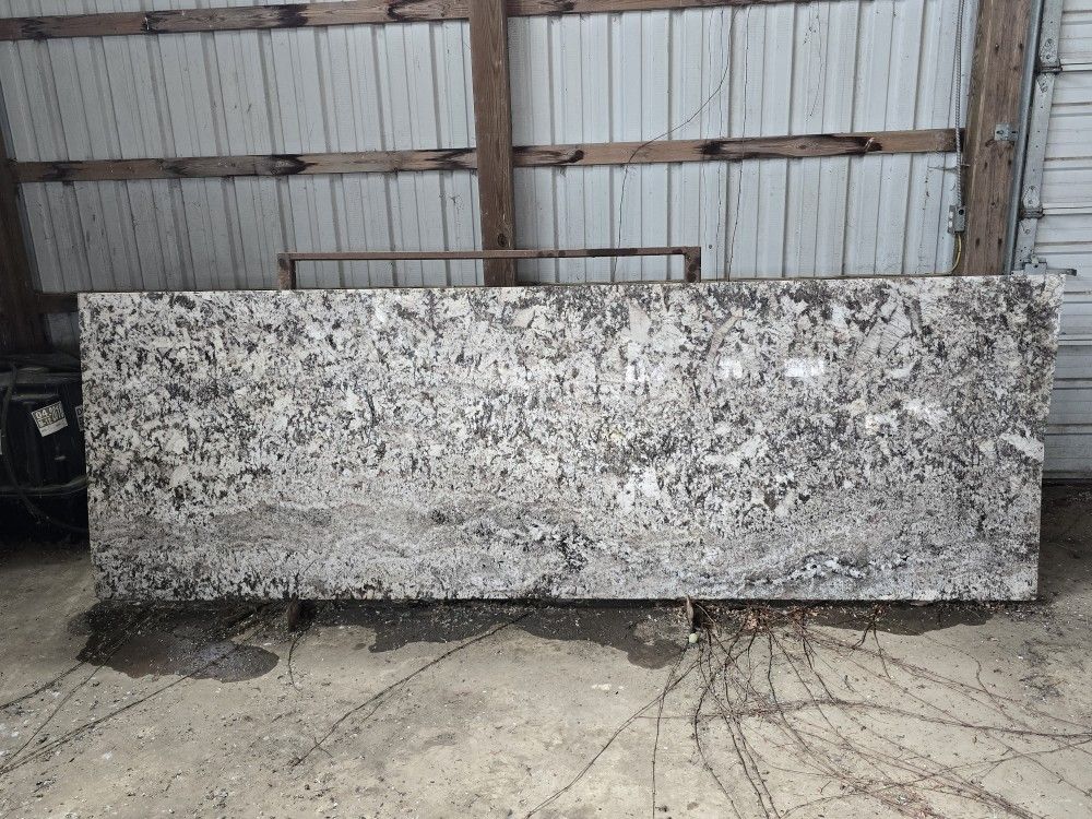 Granite quartz counter top slab in excellent condition $450 obo