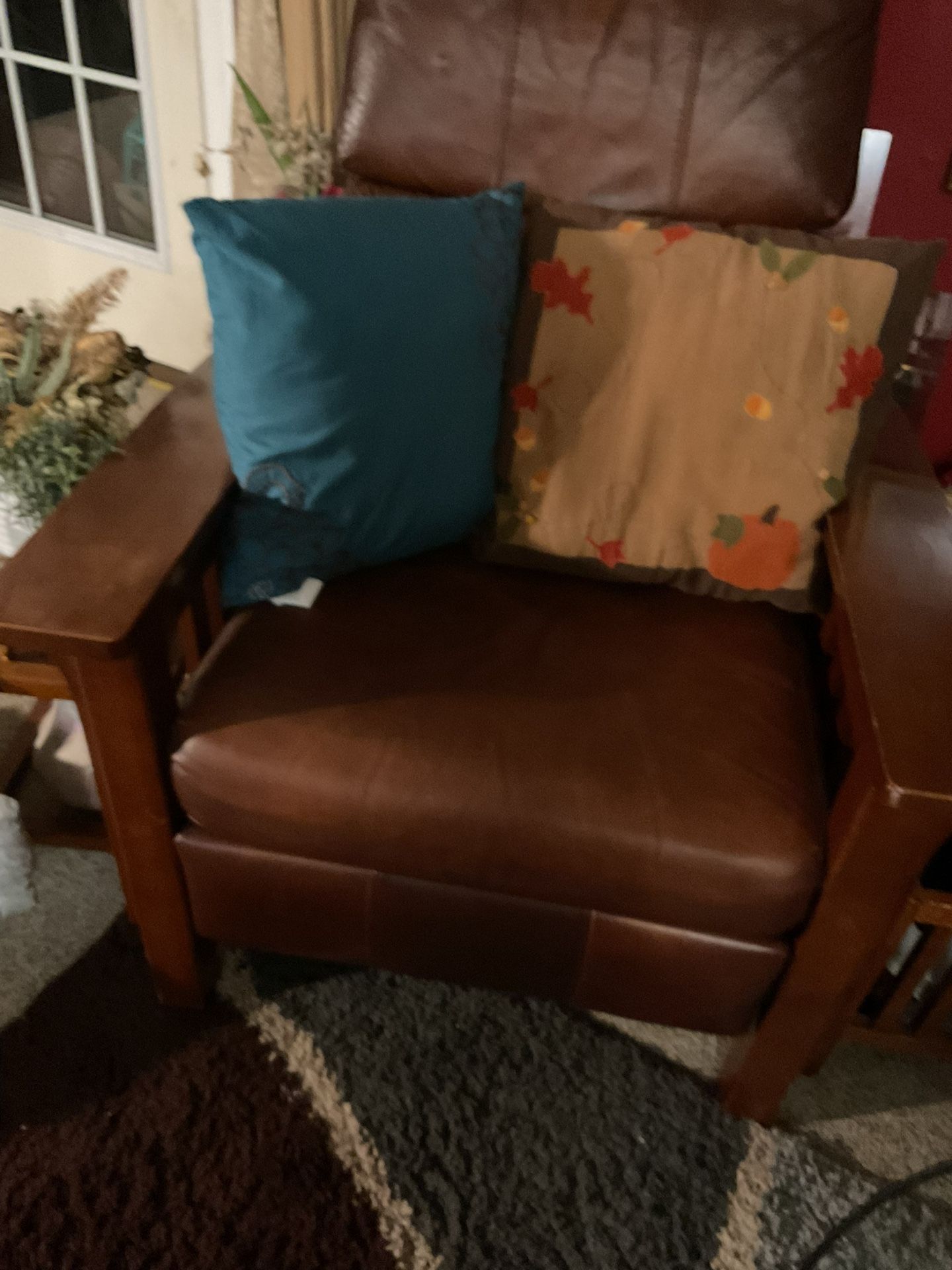 A Very Good Old Fashion, Vintage Big Chair, Wooden, And Leather, Heavy And Strong (NO SHIPPING) Minor Scratches On The Arms