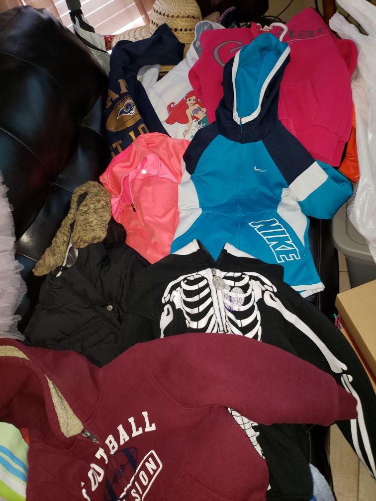 Lot of size 7/8 kids clothes