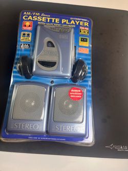 Vintage 1997 Lenoxx Sound AM/FM Stereo Cassette Player w Speakers Model 9190 NEW