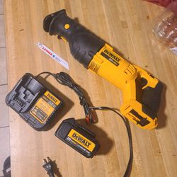 $150 FIRM Dewalt 20v Reciprocating Saw with Big Battery, Charger and metal blade.