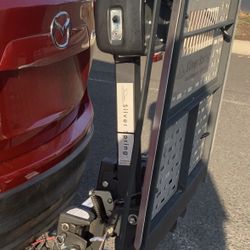 Electric Lift For Wheelchair/Scooter