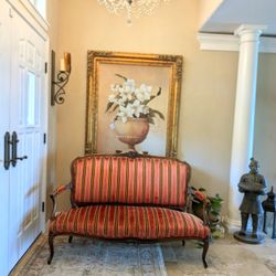 Absolutely Gorgeous Crush Velvet Loveseat Sofa