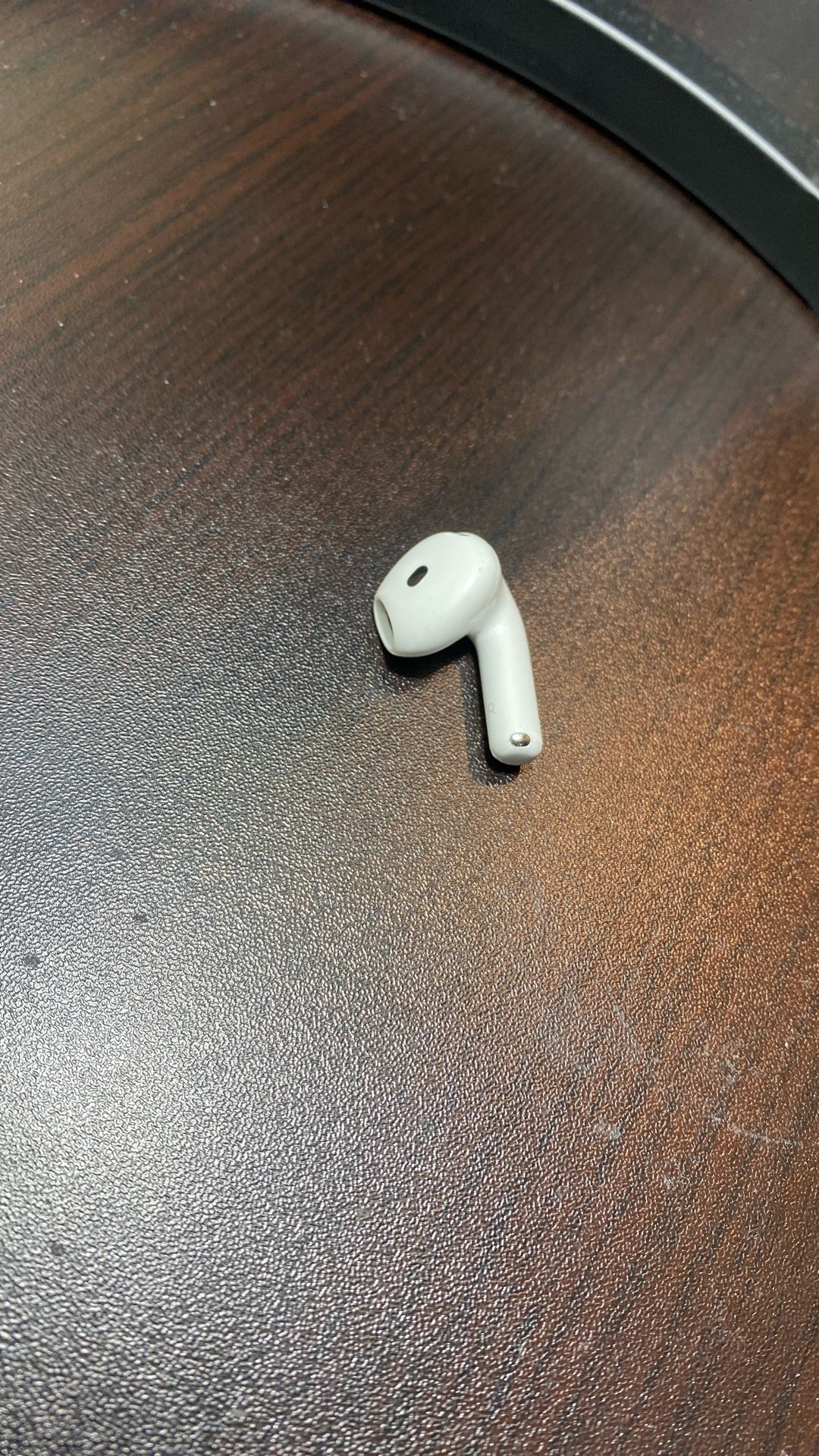 Ride Side AirPod Unknown Gen