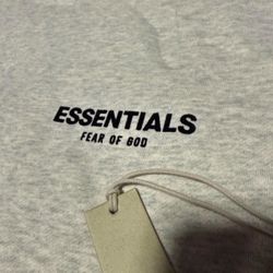 🔥 FEAR OF GOD ESSENTIALS SWEATPANTS – LIGHT OATMEAL – SIZE S (NEW)