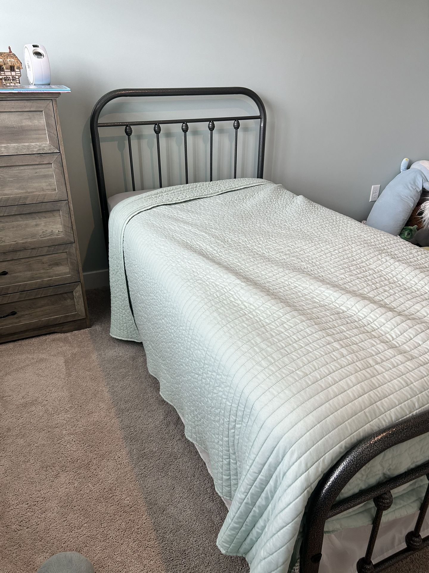 Single Bed Frame With Mattress