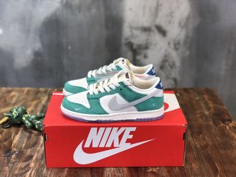N.ike Dunk Low 