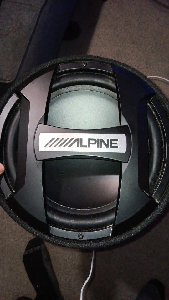 Alpine SWT-12S4 12" (30cm) Bass reflex subwoofer tube (40hm)