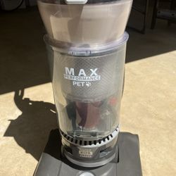 Hoover Wind tunnel Max 3 Vacuum  W Pet Attachments