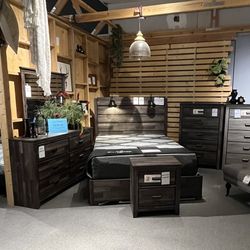 Grey 4PC Queen Bedroom Set