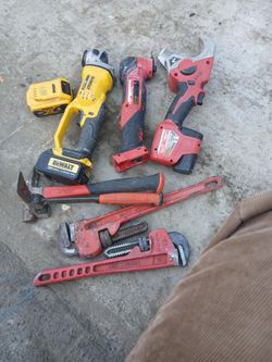 Herramienta Dewalt y Milwaukee y Caja