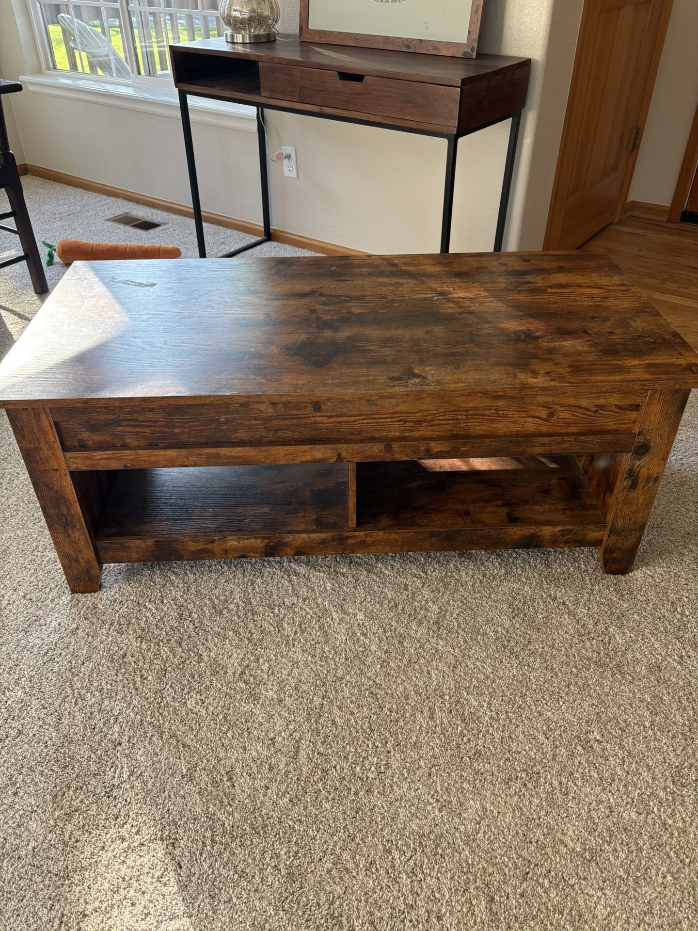 Coffee table with Storage