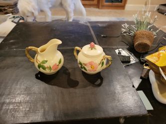 Desert Rose Cream And Sugar. USA Stanmped