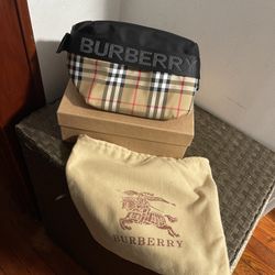 Burberry Fanny Pack 