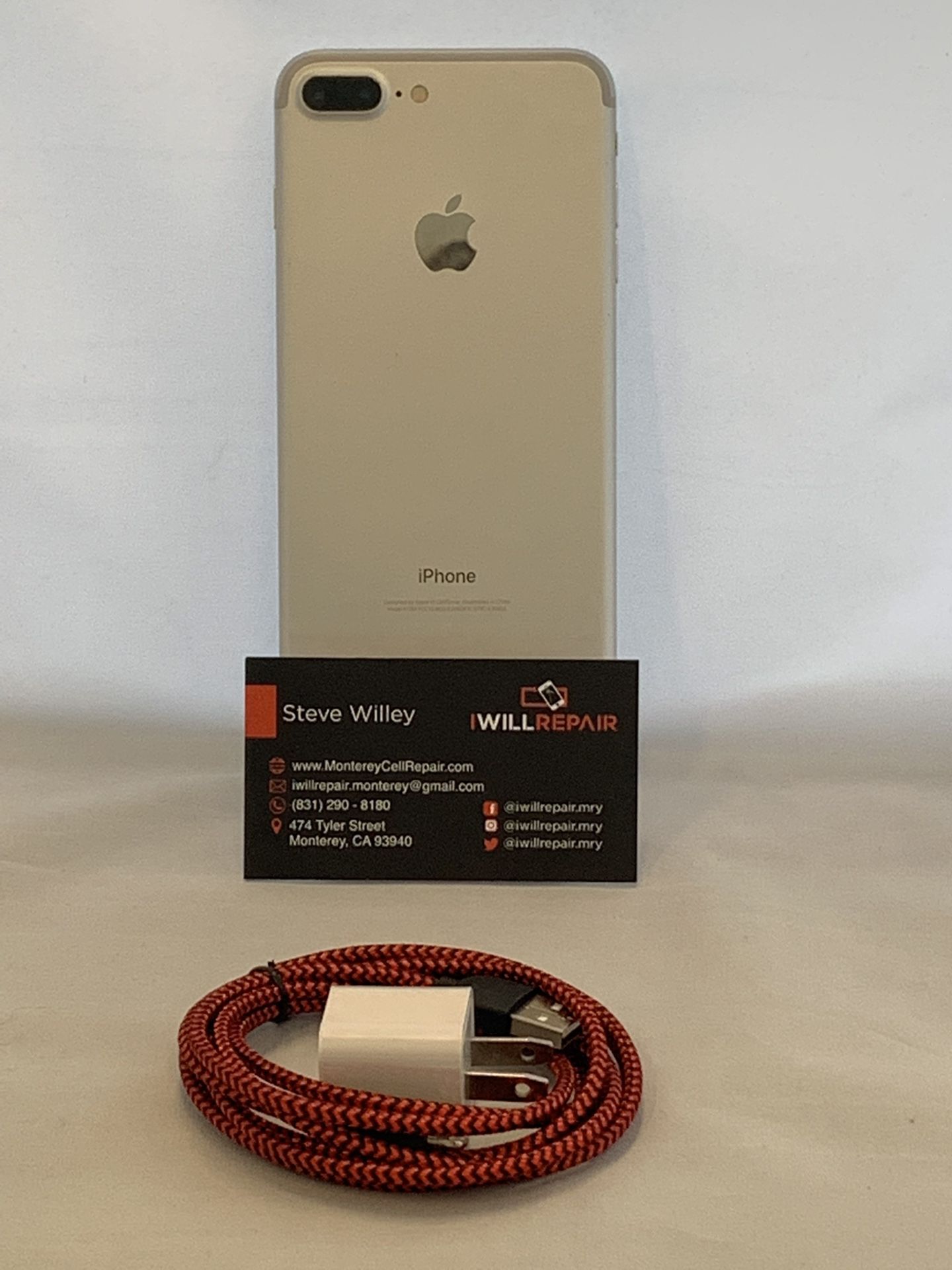 Apple iPhone 7 Plus Silver 256GB Unlocked $300