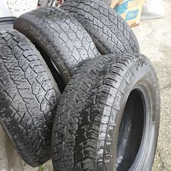 Tires Hankook A/T 265-70-17