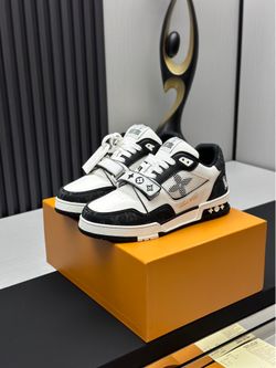 LV Men’s Sneaker With Box 2026 New