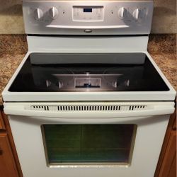 White Whirlpool 30-inch Electric Glass Top Stove 