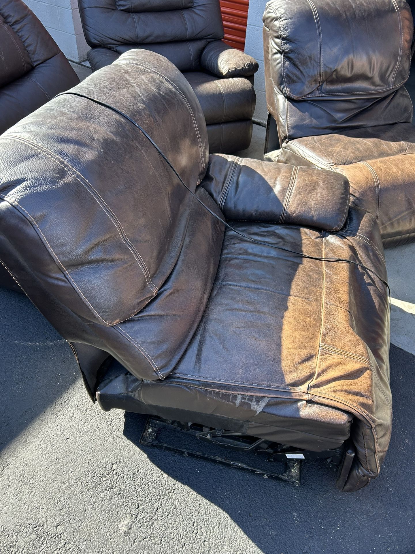 Leather Couch & Recliners For Sale