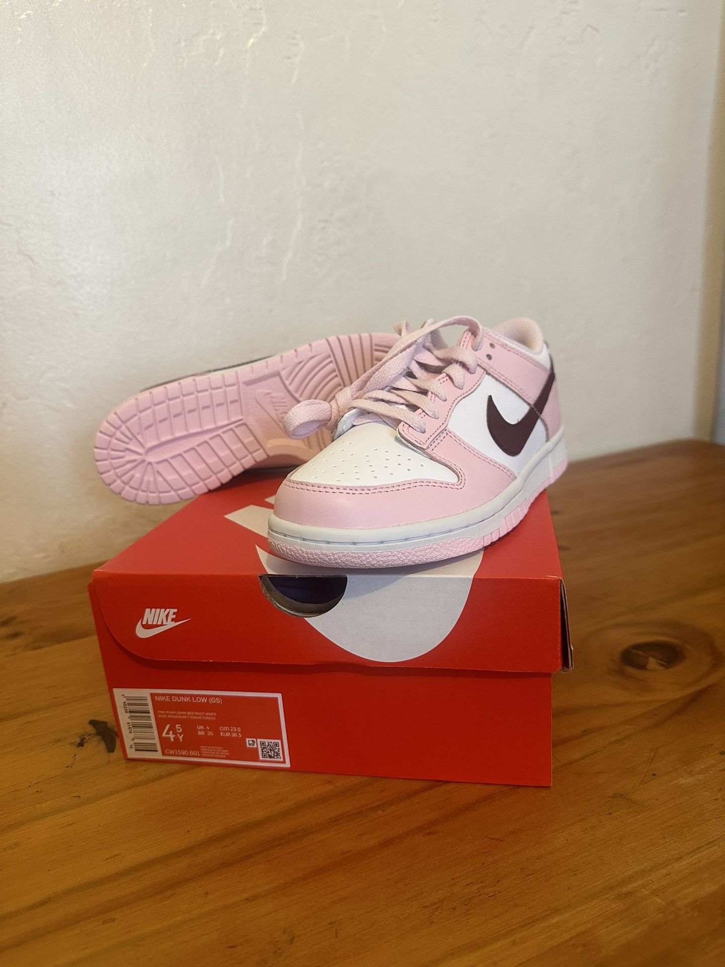 Nike Dunk Low Pink Foam Size W 6 / 4.5Y