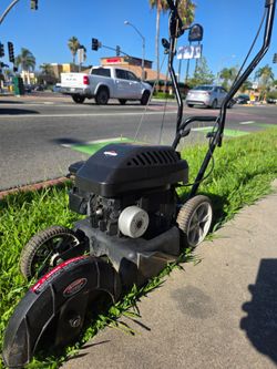 YARDMAX GAS EDGER